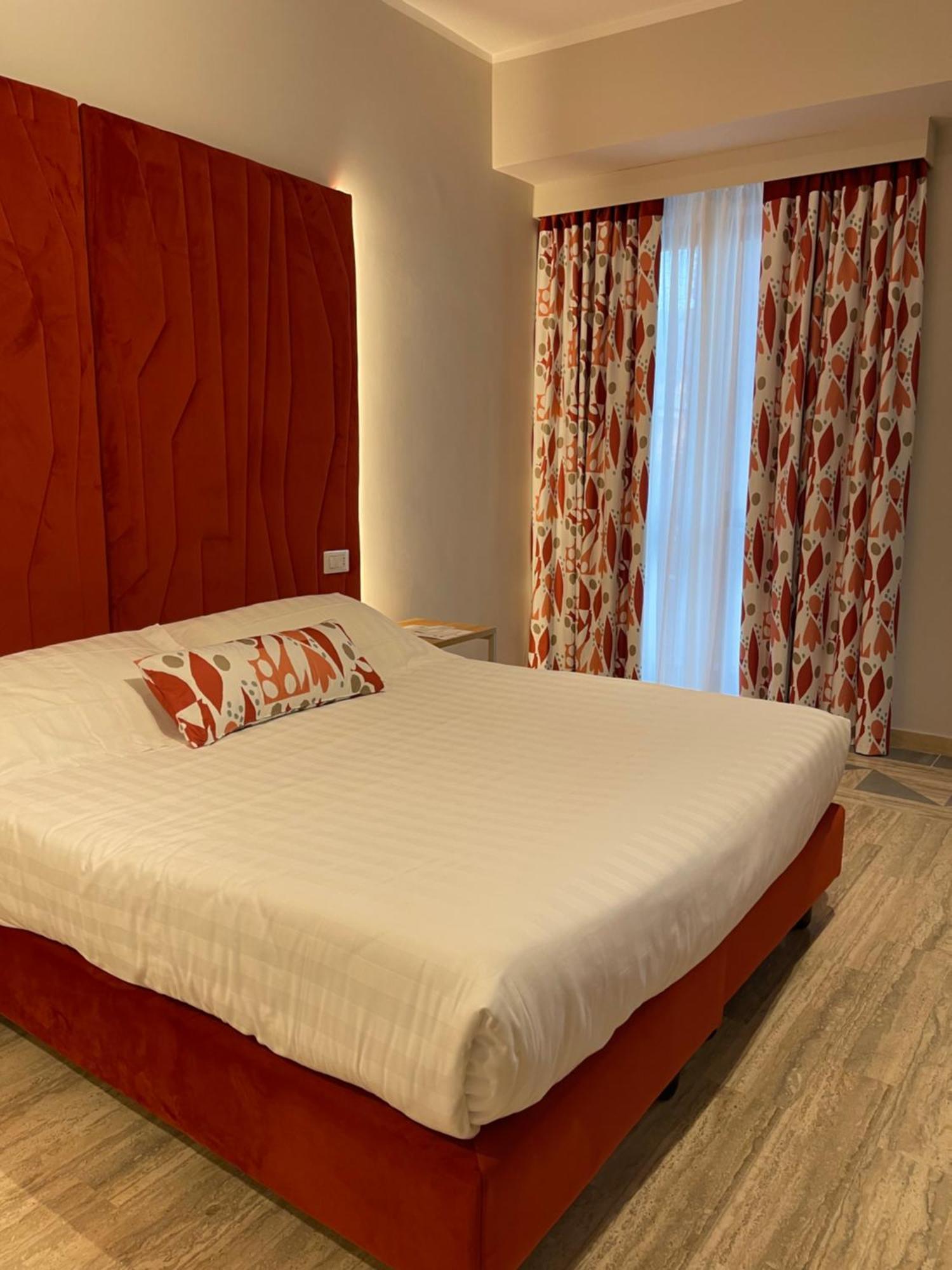 Sant'elia Hotel 3*